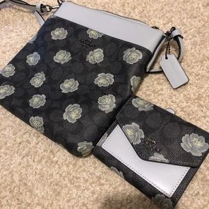 *price negotiable*- new coach wallet and purse set